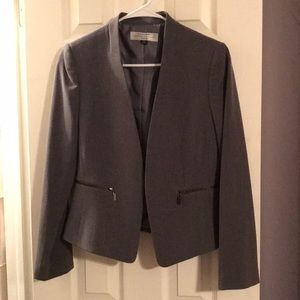 Tahari petite gray blazer EUC